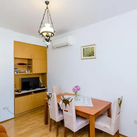 Garden-cavtat Apartment