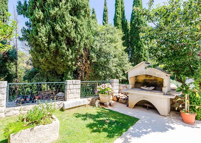 Garden-cavtat Cavtat